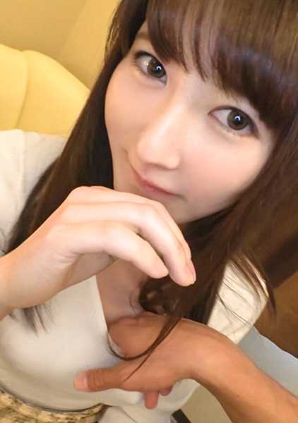 SIRO-4155 一个还在发育期的闷闷不乐的女孩是那种无法拒绝镜头的女孩。她将光滑美丽的肌肤暴露在镜头前，她那容易湿润的... 互联网上的 AV 应用 → AV 体验拍摄 1247