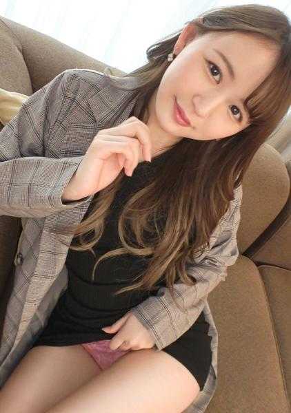 SIRO-4785 穿着只差一点点就会露出内裤的针织裙子，色气满满的告知女性大学生登场。主动把大肉棒吞下，眼含泪光地祈求我们插入肉棒，然后美臀激烈的上下激烈震动。网路AV招募—AV体验摄影 1756