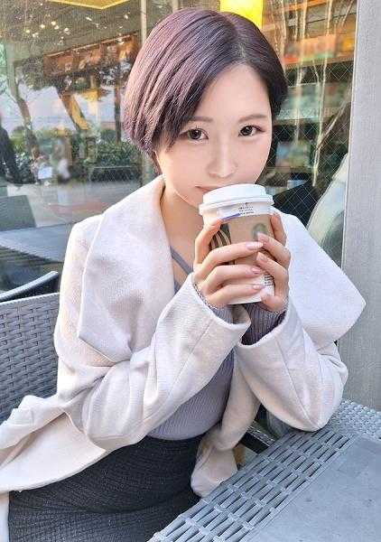 SIRO-5282 冷静的氛围反而显得神秘的大姐姐。SEX开始后突然豹变，舒服到身体都翻了过来却没有察觉，一直在高潮！【初次拍摄】网络AV应募→AV体验拍摄 2171