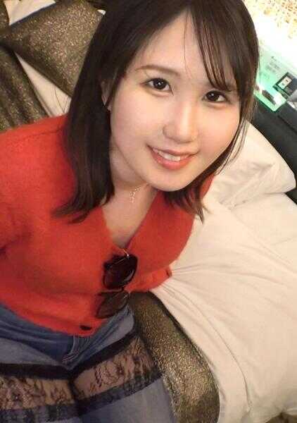 SIRO-5467 脸蛋是童颜，但身体却很成熟，是个色情的成人护士。作为色情配信者也在活跃中的小姐姐，终于在镜头前公开性行为！用撒娇的表情吮吸鸡巴，半年来的首次插入让她露出了高潮脸，那副模样可以随意观看！【初拍摄】网上AV应募→AV体验拍摄 2348