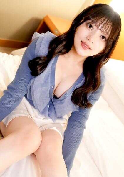 SIRO-5479 【初拍】网上AV应征→AV体验拍摄 2398 【认真前台小姐的隐藏性欲】E罩杯美女里奥萨(24岁)，一个注重自我提升的严谨女性，首次挑战她平时观看的AV世界！甜蜜的喘息和淫荡的水声……当本能被点燃时，M属性全开，高潮不断！逼近这个认真而优雅的她的真面目。