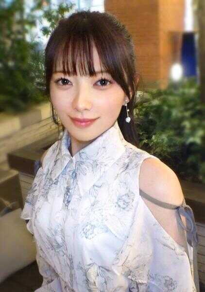 SIRO-5713 模特级美人色气满满地前来应募！宛如女神般的微笑与眼神，以及极致纤细的身材妖艳撩人！快来欣赏这神话级的极致曲线美吧！ 【初次拍摄】网上AV应募→AV体验拍摄 2597