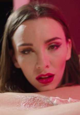 WOW_2019-02-12_LUSTFUL_SHAVE 2019-02-12 Lustful Shave