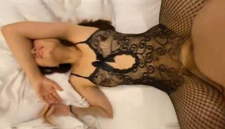 兄弟的老婆与我偷情，说是我的肉棒才合她的胃口