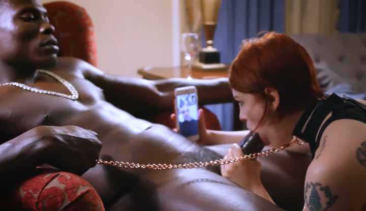 为了老公，只好下海给黑人爸爸干