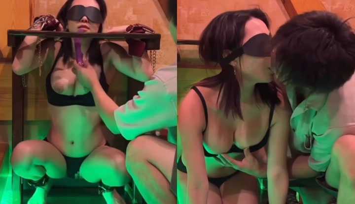 把妹子绑起来用按摩棒调教，蒙上眼绑起来操好淫荡～