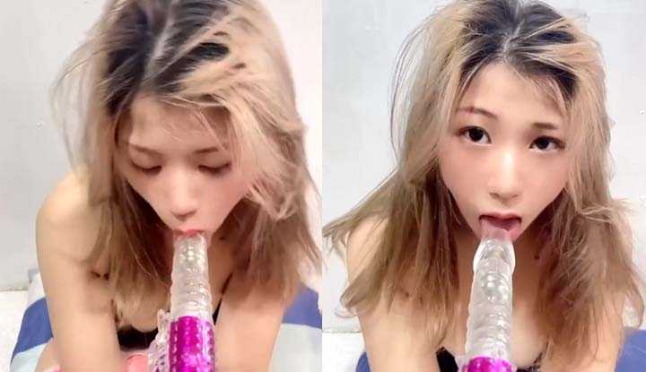 有肉棒可以舔舔吗？没有的话先舔舔按摩棒过瘾