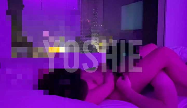 先把妹子的小穴舔舔～等等操起来来才会骚！