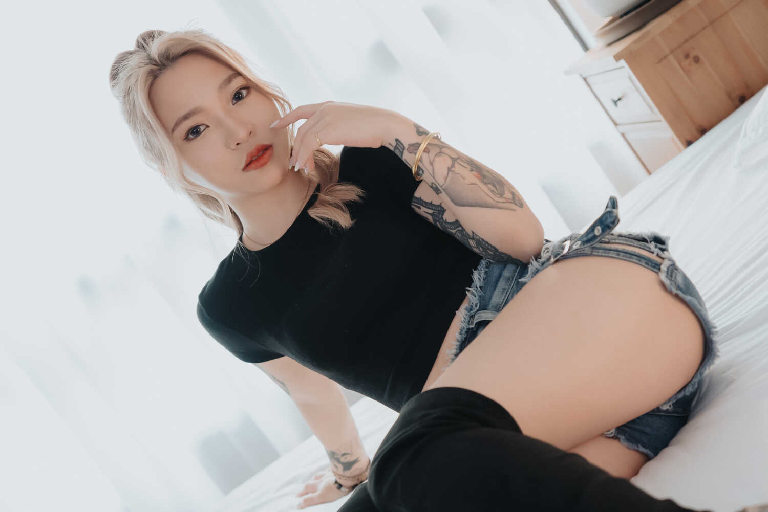 女子图鉴 C位性感舞者Joanne的极致高潮喷水性爱 (AN9-035)