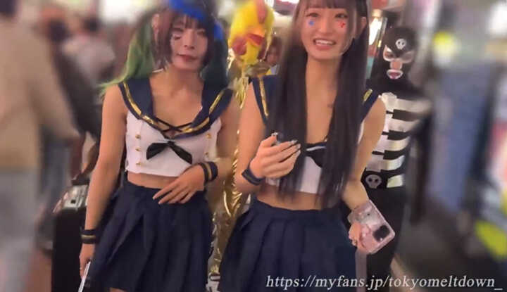 万圣节的狂欢夜晚，水手服女孩的高潮之夜 MyFans video leaked
