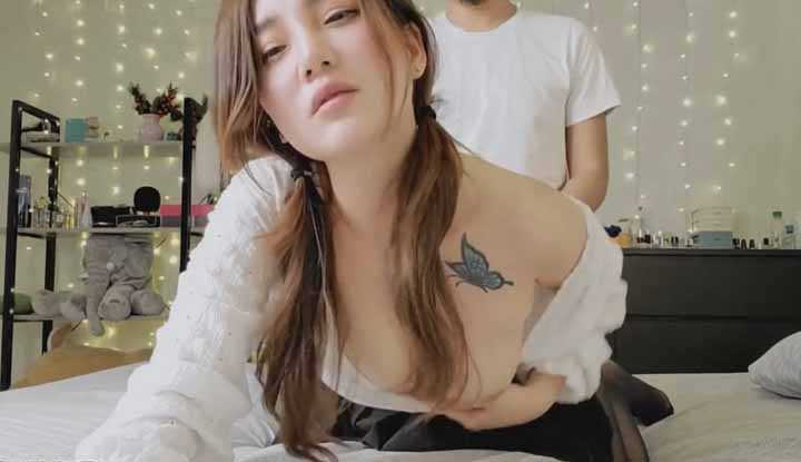 女老师太性感学生和他兄弟忍不住诱惑轮流和老师做爱