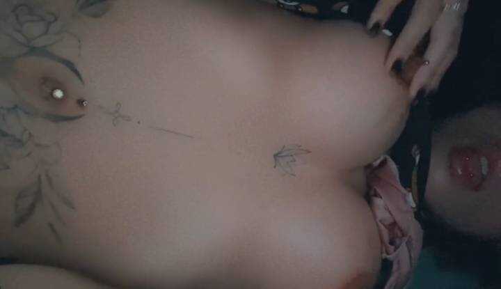 moiicos43的小穴好湿好痒想被插