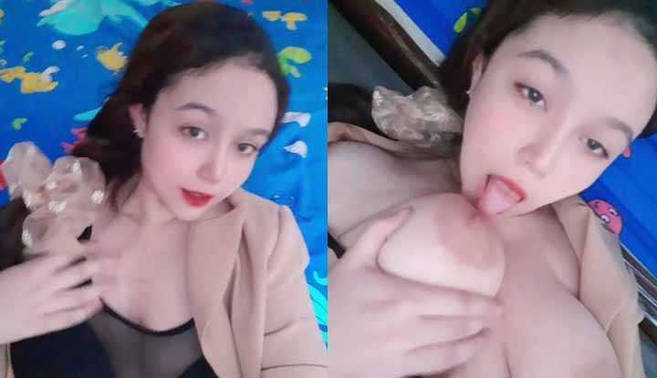 巨乳就是方便～想舒服的时候就抱起来舔