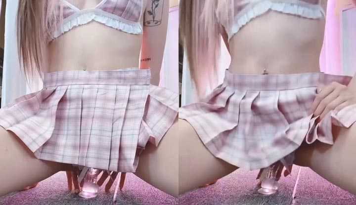 女团成员正式下海 火力全开～没事在家就要多练习骑肉棒