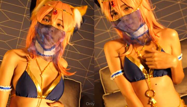 艳后猫咪准备来你的岛上跟你一起玩