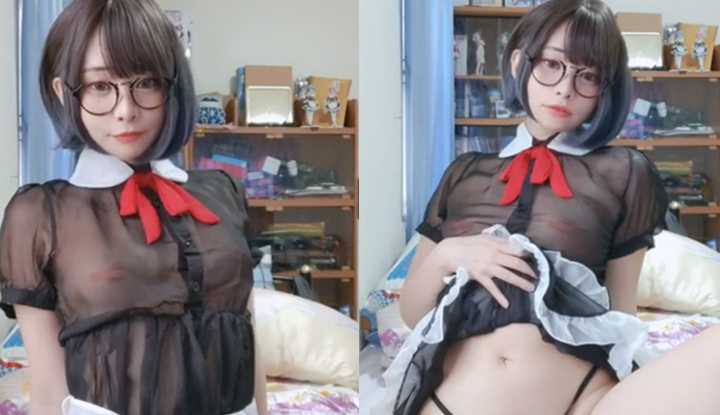 今天是性感的家事女仆，主人今天想要我怎么服务你呢？