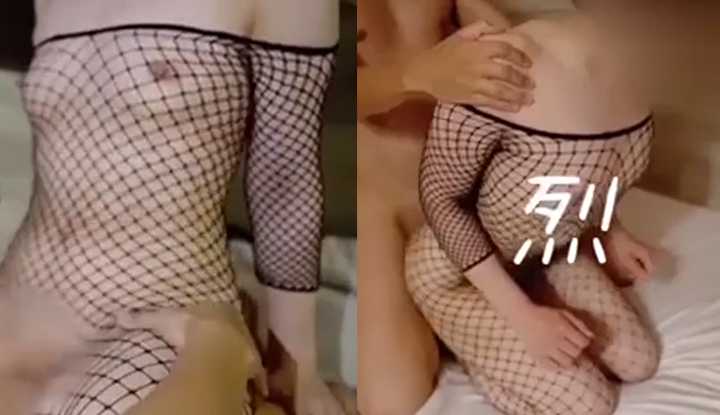 与美丽淫荡银行职员的秘密会面