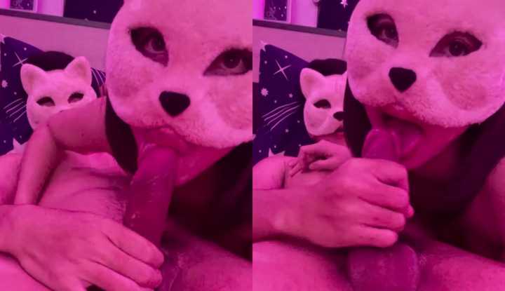 小骚猫最爱吃肉棒～看到大屌就上去咬咬