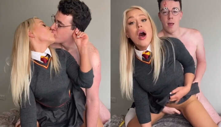 每次我们单独待在宿舍时，他都会从后面深深地操我中出内射