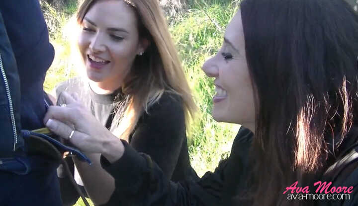 Ava moore-一起出游不小心把男友榨干了～ Onlyfans video leaked