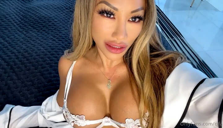 CJ Miles -露出完美的胸部诱惑你