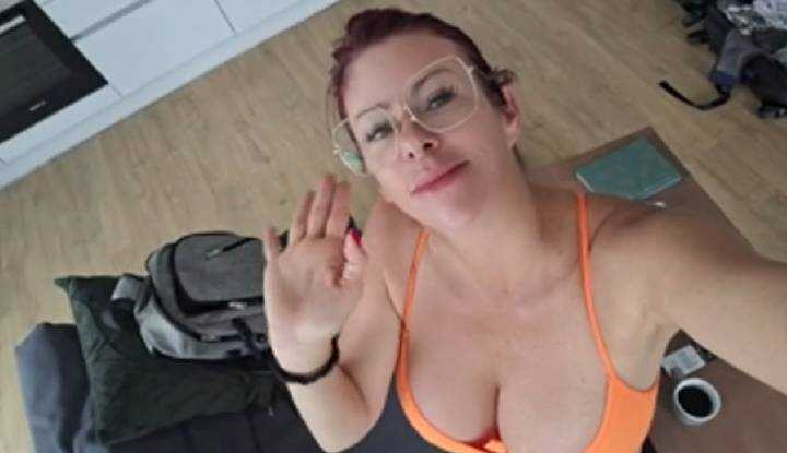 Alexis Fawx-穿这样的内衣才能让胸部呼吸