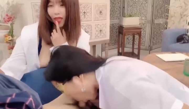 女医生联合会诊性功能障碍男性病患直击打炮3p