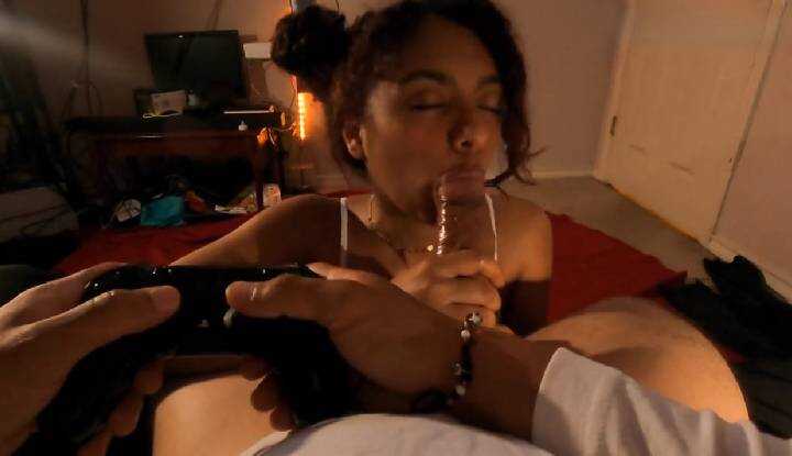 被Adhara用她的小嘴与小穴强奸了，爽到我的鸡巴彻体被抽干