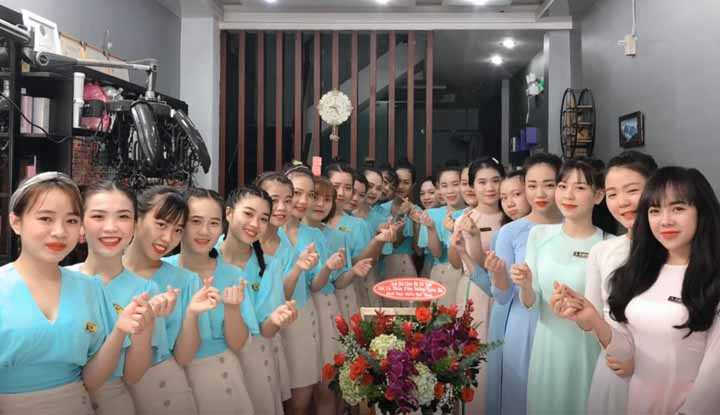 [泰酷假期关生] 胡志明辣妹洗头，抱抱咖啡，残废浴，日本按摩操作流程