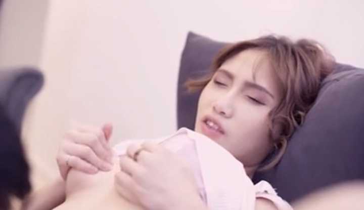 麻豆AV 拍摄花絮 短片(31)