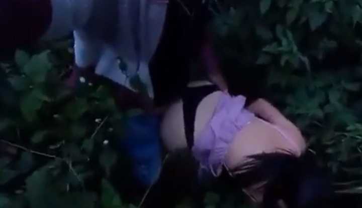 [菲律宾] 在路上随便问一个妹子要不要去野外打炮～