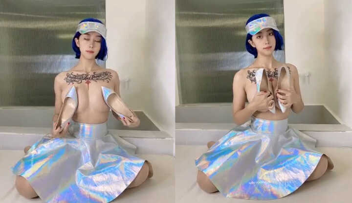 Onlyfans巨乳网红张贺玉，想要公主的高跟鞋吗？