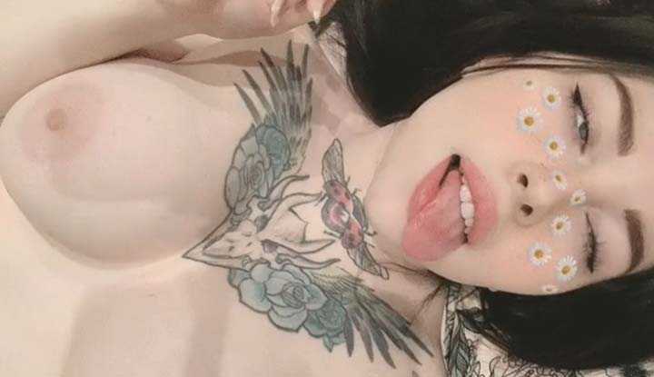 [欧美] O站大神 marinamui 淫荡痴女载床上等你了