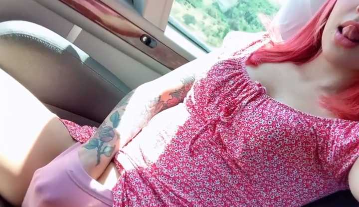 [欧美] O站大神 lilulunatica～ 在车上把自己抠出白浆！