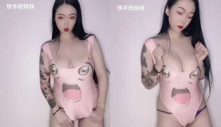 快手爆乳御姐欣妹妹，淫荡史库水摆弄巨乳