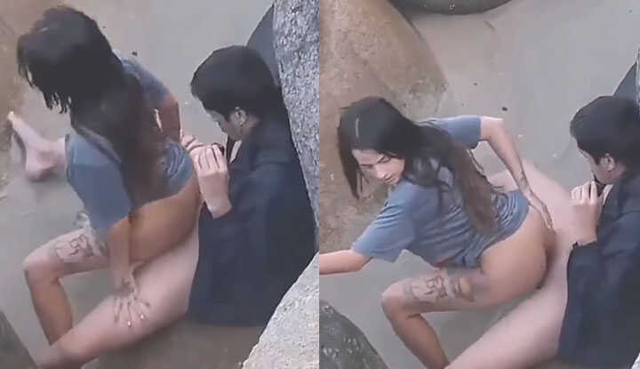 [欧美]  美女东张西望还是看不清有人在偷拍，这就是打野炮的下场