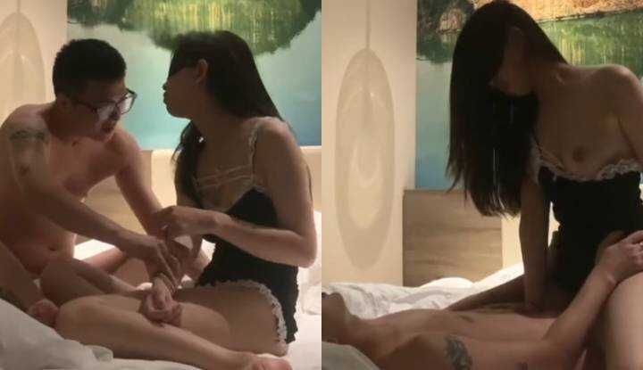 猴急的客人立刻就想把肉屌插入我的穴