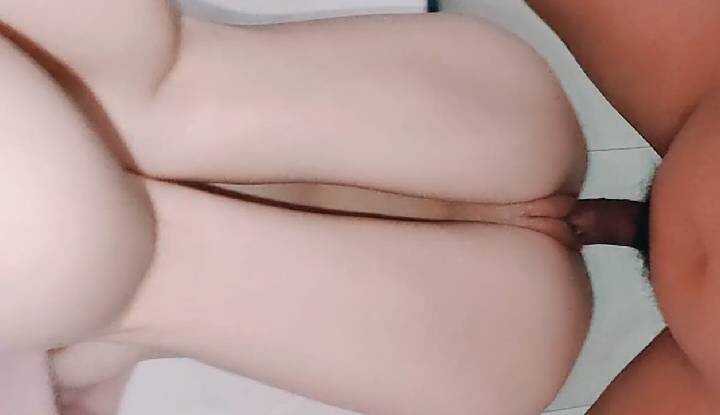 想要老子付钱，首先你把腿好好打开吧！