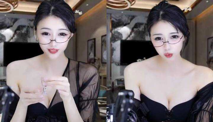 女秘书教你如何升职～喝点小酒小露香肩老板会更开心