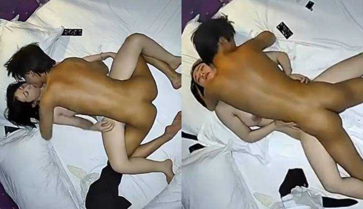 小情侣做爱初尝鲜，爽到一下子就射精了