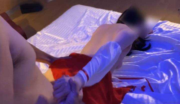 O站大神u9712828～男粉丝看见我穿巫女装就忍不住强上我