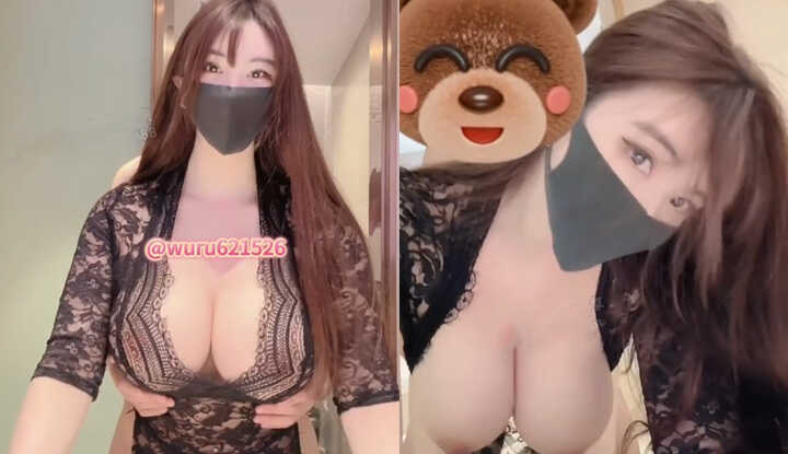九头身巨乳肥臀网黄，喜欢男友从后面来
