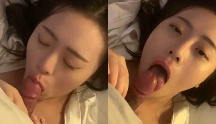 每天晚上都要把女友喂饱才能睡
