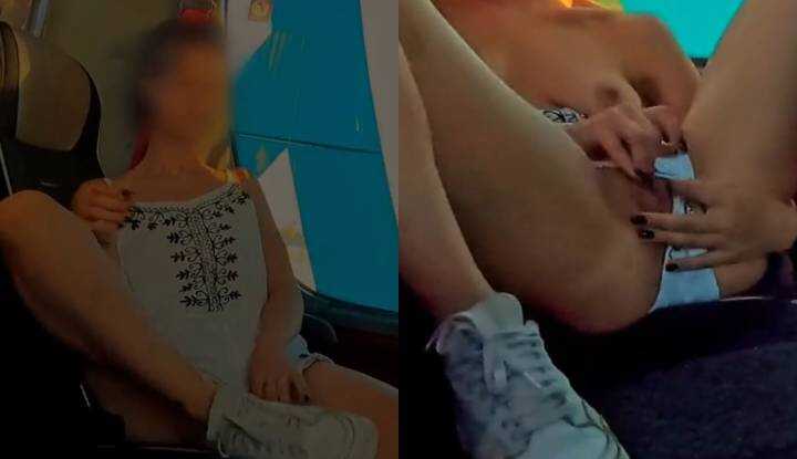 [欧美]  露出系 Gentlyperv～车上的妹妹大方让我看她自慰