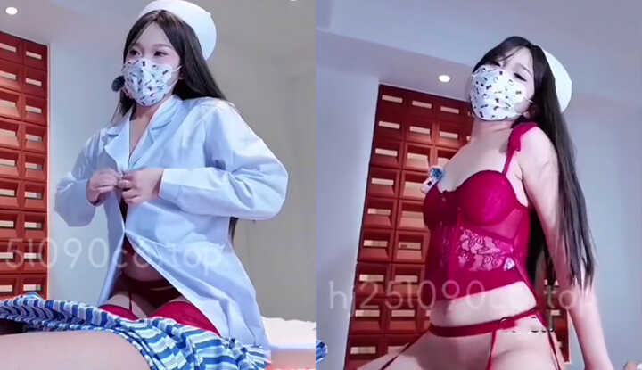 海角博主 爱吃雪糕啊 剧情新作 护士义工的色情探访  给瘫痪帅哥推油口交 女上位坐骑疯狂榨精！