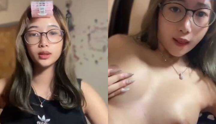 19岁极品大学生 被推特大神网调视频流出 拍乳揉奶骚话不断 自称母狗感谢主人调教！