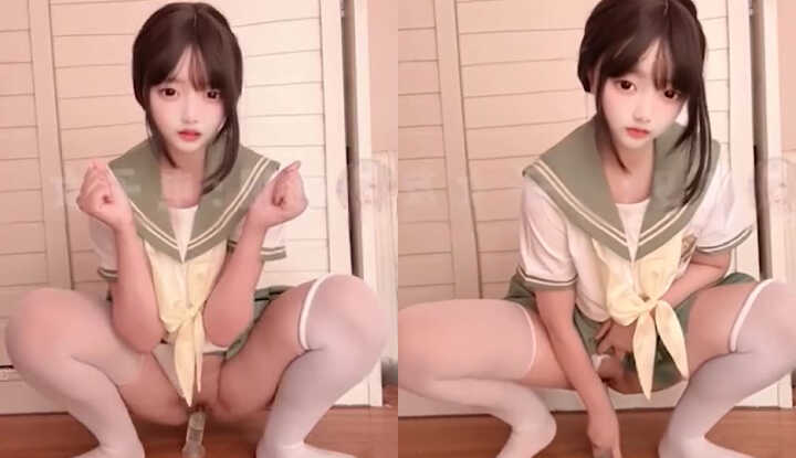 推特极品甜妹挑逗热舞，白虎嫩穴吞棒自慰娇喘呻吟纯欲反差引动欲火！