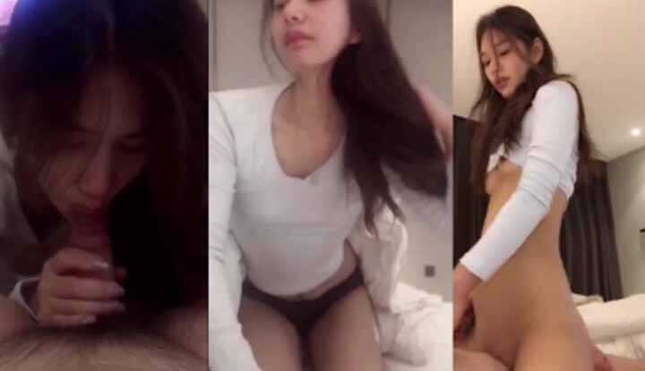 她连衣服都还没脱就开始口交了，嘴上还说着想要被灌精！