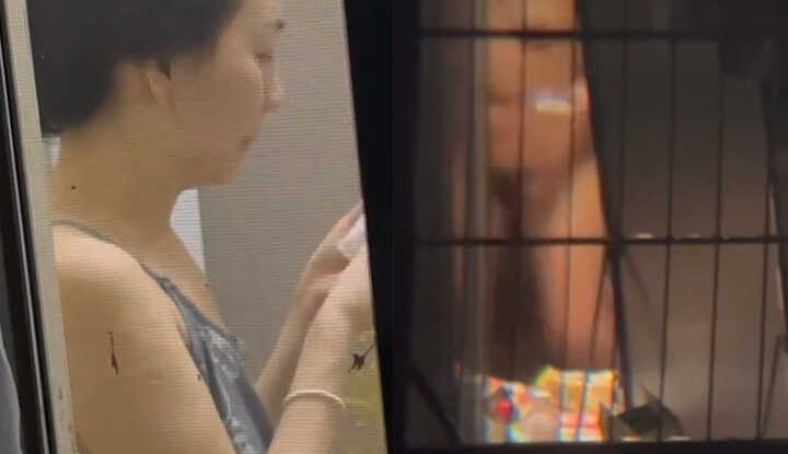 大神窗外偷拍多位空姐合集第二弹 日常洗澡换衣 厕所如厕全记录 啪啪激战应有尽有 真实刺激到爆！ 2