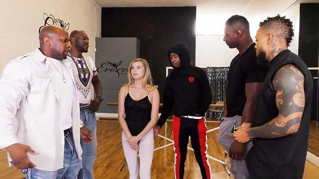 卡罗莱纳甜蜜的跨种族帮派